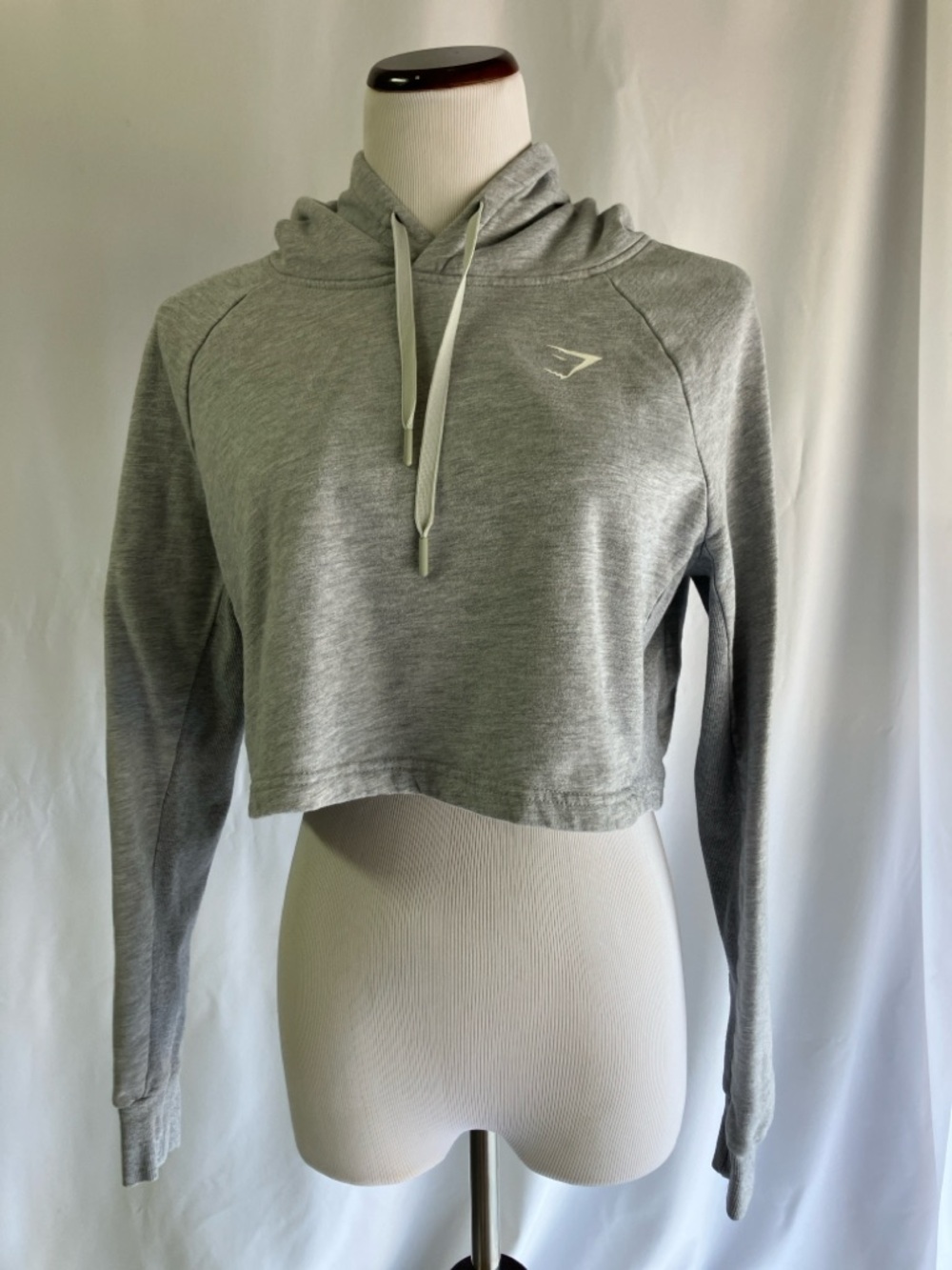 Gymshark Women's Light Gray Cropped Hoodie